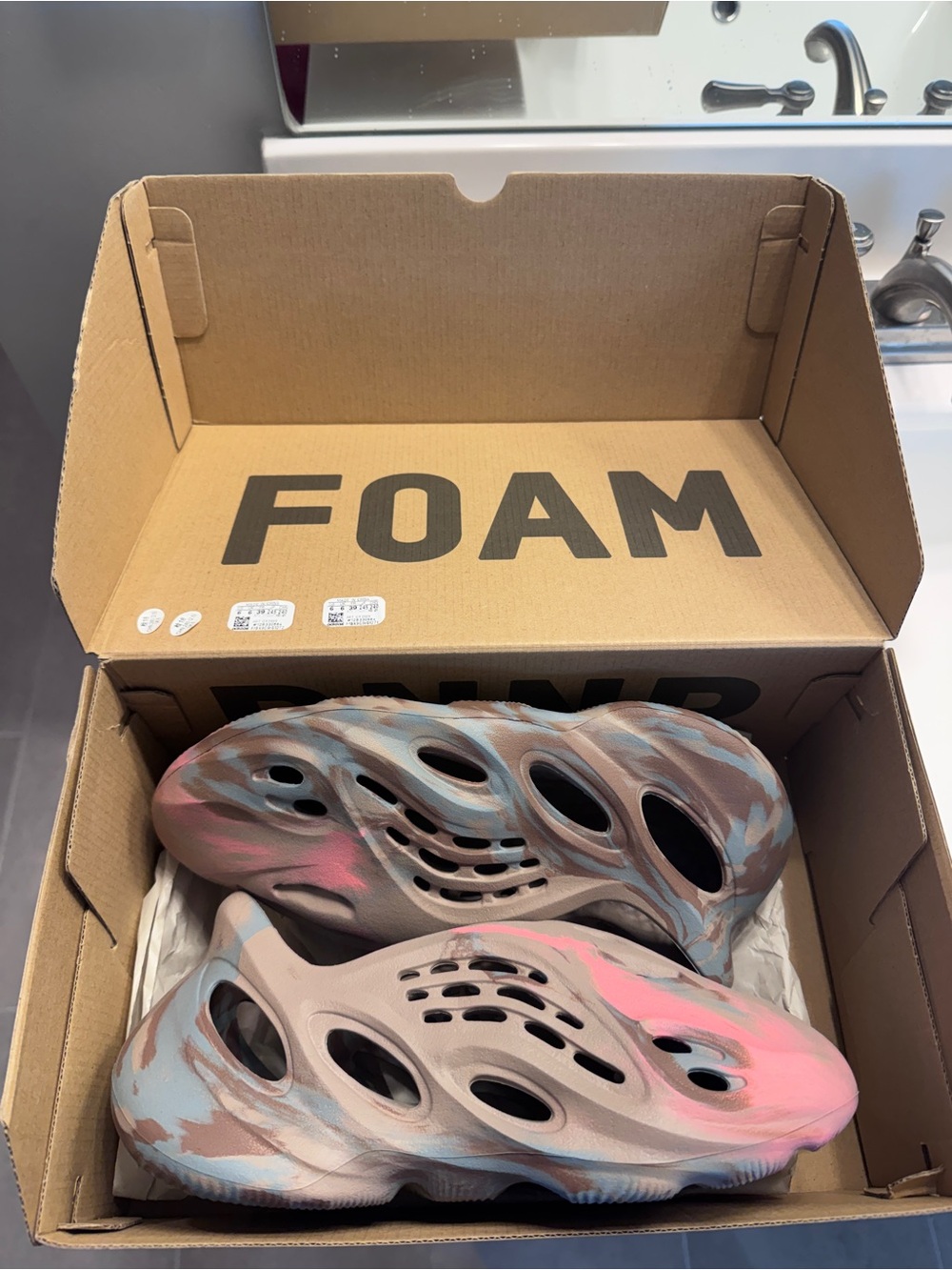YEEZY FOAM RUNNER MX Sand Grey